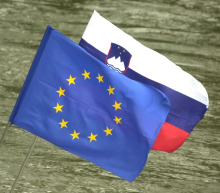 Slovenija po BDP-ju na prebivalca na sredini lestvice, po zadovoljstvu prebivalcev na drugem mestu