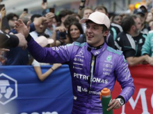 Kimi Antonelli piše zgodovino, a šef ga opozarja