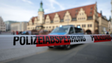 Notfälle: Auto fährt in Menschengruppe: Was wir wissen - und was nicht