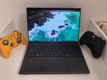 Test ASUS Zenbook DUO (2026) – je to končno prenosnik, ki lahko upokoji namizni računalnik?