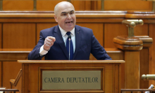 Romunski parlament izglasoval nezaupnico manjšinski vladi premierja Bolojana