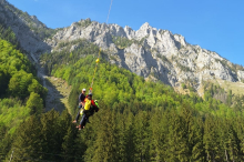 Wingsuit-Pilot stürzt in den Tod: Wie ist der Extremsport geregelt?