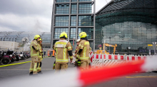 Brand am Bahnhof: Feuer in Bauschuttcontainer sorgt für Rauch am Hauptbahnhof