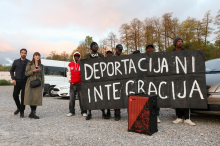 Protest ob deportaciji treh mladih prosilcev za azil: 