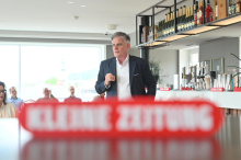 Wirtschaftstalk mit Peter Stark: Vom Ruhigstellen der Affen im Kopf