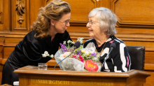 Bürgerschaft: Holocaust-Überlebende Melmed spricht vor Hamburgs Parlament