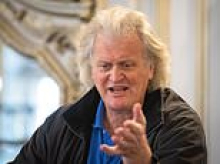 Banning early morning airport beers is the 'Big Brother' approach, Wetherspoon boss says - after Ryanair chief tried to call time on sunrise pints