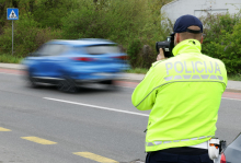 Policisti v četrtkovem nadzoru prometa zaznali več kršitev, največ prekoračitev dovoljene hitrosti