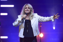Nach Not-OP: Sängerin Bonnie Tyler soll im künstlichen Koma liegen