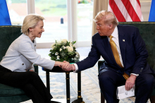 Trump preložil uvedbo višjih carin na uvoz EU-ja do 4. julija