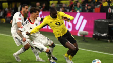 Bundesliga, 33. Spieltag – Freitag: Borussia Dortmund besiegt Frankfurt und sichert sich Vizemeisterschaft
