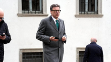 Giorgetti: “Guardate alla storia, certe politiche aggravano le crisi. Basta preconcetti”