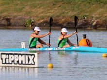 Anja Apollonio zanesljivo v polfinale enojcev in dvojcev