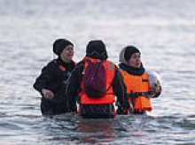 Police chief calls for naval blockade to stop migrants reaching UK after surge in small boats leaving from Belgium