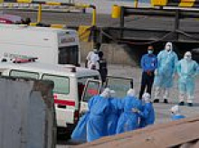 Efforts underway to repatriate Aussies on hantavirus-riddled cruise ship after deadly outbreak