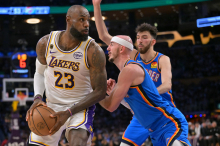 Lakersi tudi v Los Angelesu občutili moč Groma in se znašli pred izpadom