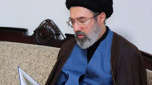 Iranski vrhovni vođa prvi put viđen nakon imenovanja? Objavili detalje tajnog sastanka