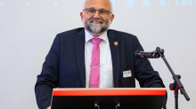 Landratswahl: SPD-Landrat siegt gegen AfD-Herausforderer im Barnim