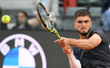 Prižmić znova navdušil v Rimu, izpadli Sabalenka in branilka naslova Paolini
