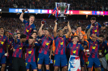 Fußball: Barca nach 2:0 im „Clasico“ gegen Real spanischer Meister