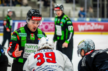 Christian Ofner: Die Stars der Eishockey-WM tanzen nach seiner Pfeife