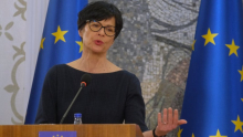 MARTA KOS SE PRAVI LUDA: Pre deset dana obustavljala sve isplate Srbiji, danas kaže 