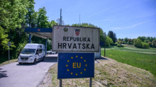 Policija traga za Crnogorcem, natrpao je strance u kombi i na putu su četvorica preminula