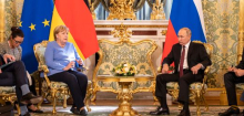 Gerhard Schröder, Ukraine und Russland: Warum auch über Angela Merkel spekuliert wird