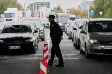 Presek stanja na putevima i prelazima: Evo gde kamioni čekaju i po četiri sata da pređu granicu