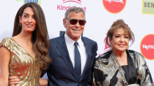 Amal und George Clooney: Mit der Schwiegermutter bei König Charles