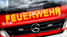 Brände: Großeinsatz der Feuerwehr - Fachwerkhaus in Flammen