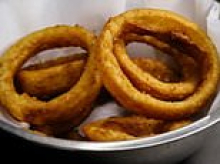 Woman with beer allergy sues restaurant for $155k after being served beer-battered onion rings that she says sent her into anaphylactic shock