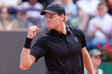 Tennis in Rom: Jannik Sinner siegt weiter, Alexander Zverev enttäuschte