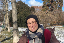 Sarah Mekic: „Einige Muslime stoßen im Internet auf radikale Portale, in denen Schwarz-Weiß-Denken gefördert wird“