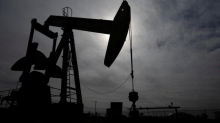 L’allarme dell’Aie sul petrolio: “Calo record per le scorte, shock senza precedenti dell’offerta”