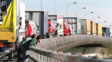 Carburanti, il governo ferma la maggioranza: no a nuovi aiuti per gli autotrasportatori
