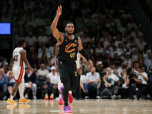 Detroit proti Clevelandu, vse oči uprte v Donovana Mitchella