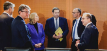 Bundesregierung: CDU-Arbeitnehmerflügel und SPD-Konservative mahnen Frieden an