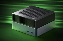 Mini PC z umetno inteligenco