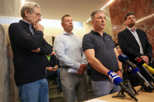 Sindikati pričakujejo krepko več kot 2500 podpisov za referendum