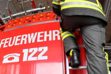 Feuer im Schlafzimmer: Kärntnerin ins Spital eingeliefert 