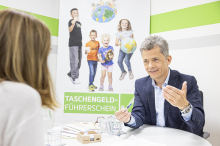 Realität von Schuldnern: „Dafür kann sie zwei Kinder eine Woche lang ernähren“