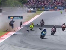 Hud padec Alexa Marqueza v Barceloni, dirka prekinjena
