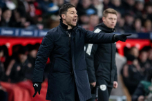 Na Stamford Bridge prihaja Xabi Alonso