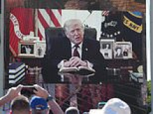 Thousands gather to hear Trump headline prayer meeting at National Mall