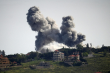 Nekaj dni po podaljšanju domnevne prekinitve ognja Izrael nadaljeval z bombardiranjem Libanona
