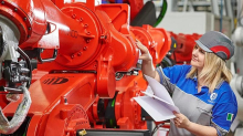 Comau accelera in America, intesa per acquisire Invent