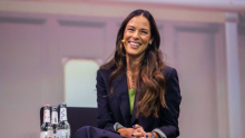 SRPKINjA ZGROZILA CEO SVET! Ana Ivanović mu je sela u krilo, a onda je nastao haos