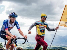 Želodčni virus pred kronometrom na Giru udaril po ekipi Red Bull-Bora-Hansgrohe