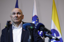 V DZ z 48 podpisi podpore vložena mandatarska kandidatura Janeza Janše